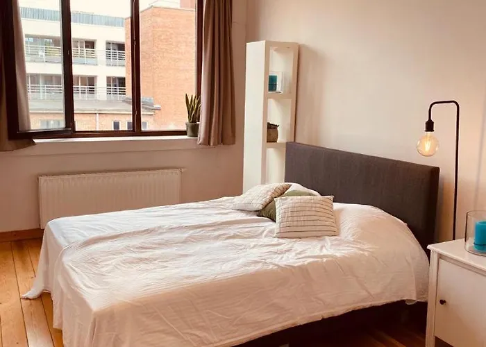 Great With A Soul In The Middle Of The Center Gent